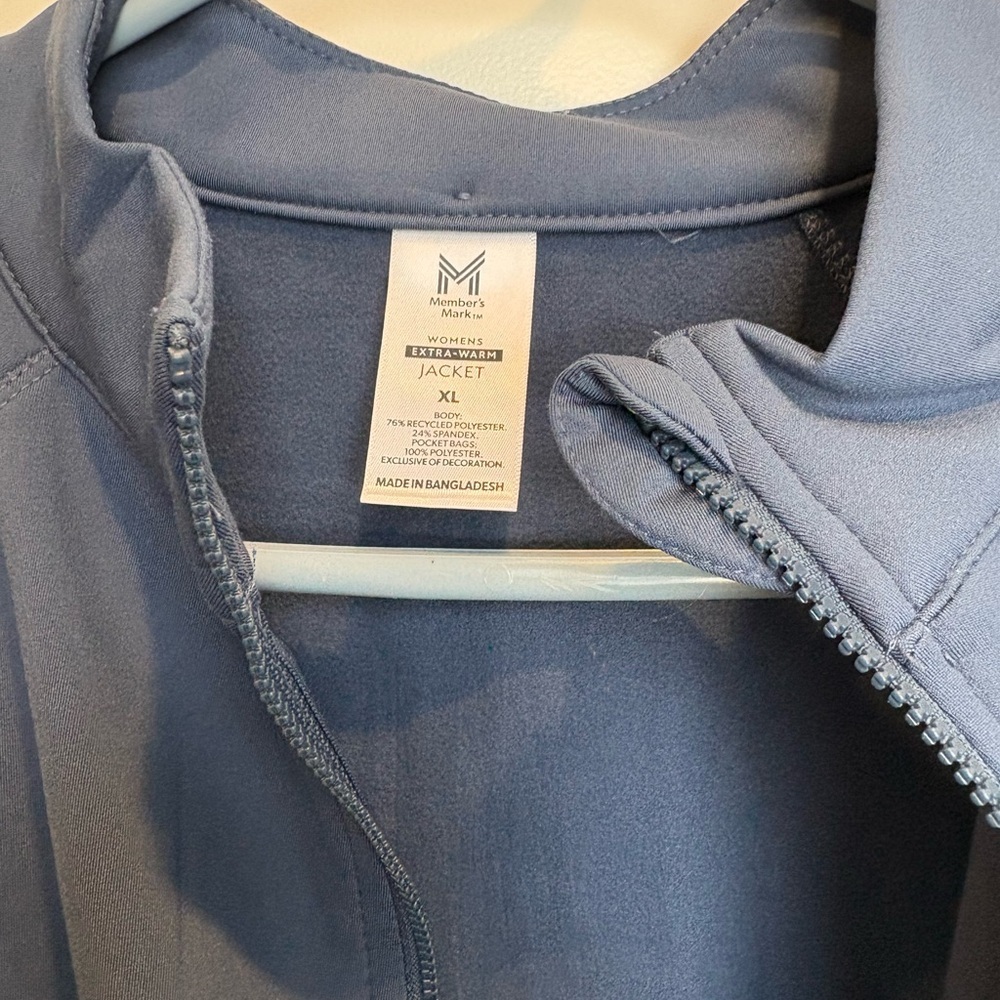 Women’s Blue athletic zip up - Picture 3 of 3